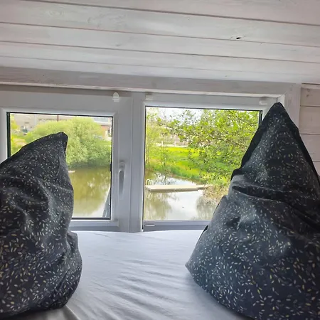 Σπίτι διακοπών Tiny House Am Naturteich Mit Terrasse & Kamin - Fuer Bis Zu 5 Personen - Fuer Kurzentschlossene Großharthau