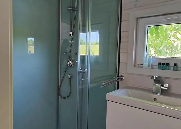 Holiday home Tinyhousebeidresden Mit Fasssauna Klein Aber Fein, Alleinlage Direkt Am Naturteich, Grosse Terrasse - Naehe Saechsische Schweiz Und Dresden *